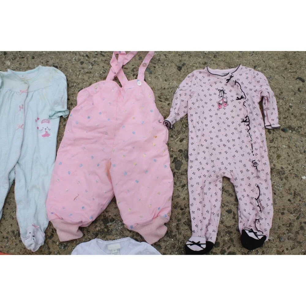 Lot of 13 pcs Baby Girl Clothes 9M, 9-12M Outfits Sleepers VTG/Newer Snow Suit
